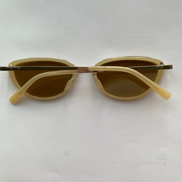 Sunglasses - Picture 2 of 5